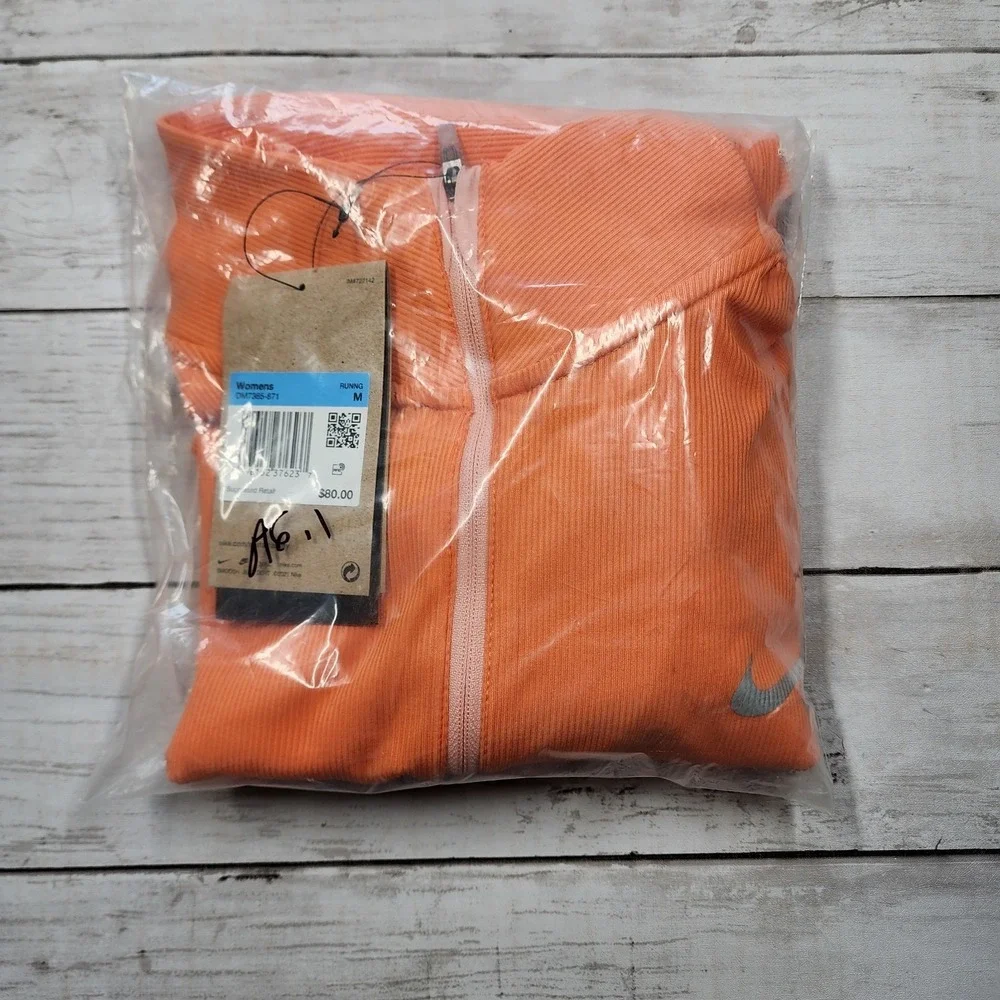 Sz‎ Med Nike Women's Dri-FIT Element Running Top Orange DM7365-871 DEFECTS